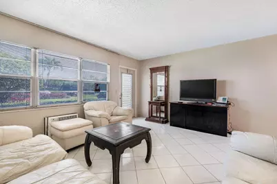 301 Preston H #301, Boca Raton, FL 33434 - Photo 5