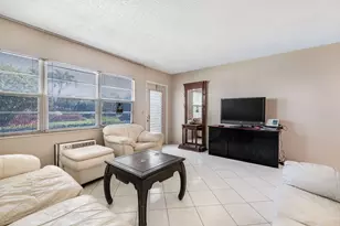 301 Preston H, Boca Raton, FL 33434 - Photo 5