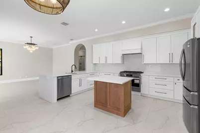 1324 Beacon Circle, Wellington, FL 33414 - Photo 9