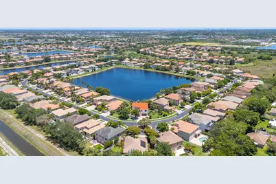 1324 Beacon Circle, Wellington, FL 33414 - Photo 53