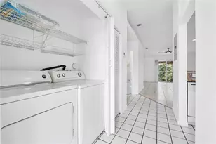 3562 NW 91st Ln, Sunrise, FL 33351 - Photo 3