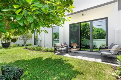 341 SW 16th Court, Fort Lauderdale, FL 33315 - Photo 3