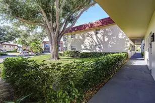 21 Pine Arbor Ln, Vero Beach, FL 32962 - Photo 3
