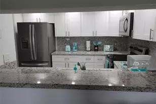 12900 SW 7th Ct, Pembroke Pines, FL 33027 - Photo 21