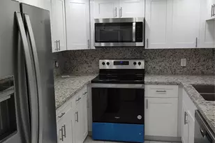 12900 SW 7th Ct, Pembroke Pines, FL 33027 - Photo 19