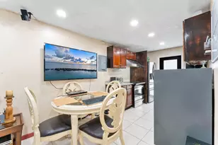 4727 Myrtle Ln, West Palm Beach, FL 33417 - Photo 9