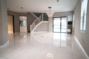 8665 E Baypoint Cir, Parkland, FL 33076 - Photo 5