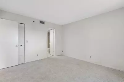 4640 W Lucerne Lakes Blvd #206, Lake Worth, FL 33467 - Photo 13