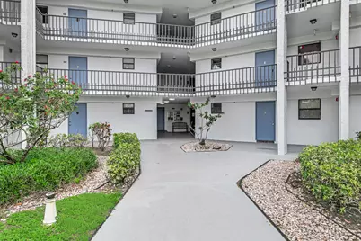 4640 W Lucerne Lakes Blvd #206, Lake Worth, FL 33467 - Photo 3