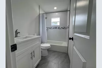 589 Cashiers Drive, West Palm Beach, FL 33413 - Photo 31