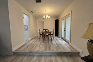 589 Cashiers Dr, West Palm Beach, FL 33413 - Photo 11