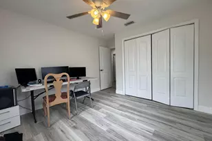 589 Cashiers Dr, West Palm Beach, FL 33413 - Photo 21