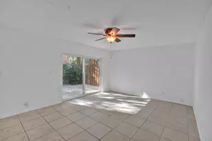 9110 SW 22nd Ct, Davie, FL 33324 - Photo 5