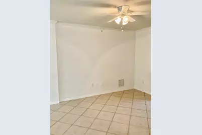 6533 Emerald Dunes Drive #108  W/garage, West Palm Beach, FL 33411 - Photo 21