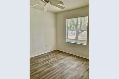6533 Emerald Dunes Drive #108  W/garage, West Palm Beach, FL 33411 - Photo 17