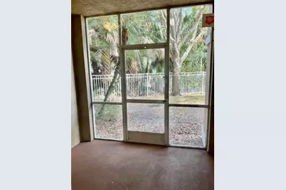 6533 Emerald Dunes Drive #108  W/garage, West Palm Beach, FL 33411 - Photo 11
