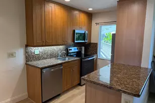1423 Holly Heights Dr, Fort Lauderdale, FL 33304 - Photo 3