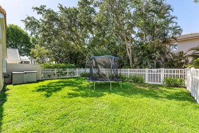 4245 Bluff Harbor Way, Wellington, FL 33449 - Photo 27