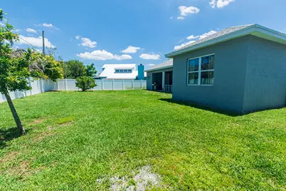 1201 SE Mendavia Avenue, Port Saint Lucie, FL 34952 - Photo 21