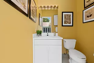 1207 Manor Dr S, Weston, FL 33326 - Photo 29
