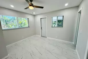 1652 NE 33rd St, Oakland Park, FL 33334 - Photo 7