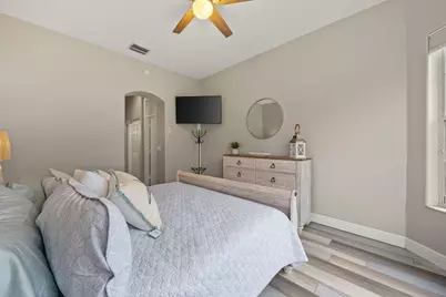 33 Monterey Pointe Drive, Palm Beach Gardens, FL 33418 - Photo 19