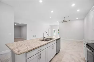 8605 Giovanni Avenue, Fort Pierce, FL 34951 - Photo 9