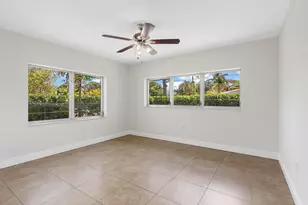 1015 NE 12th St, Fort Lauderdale, FL 33304 - Photo 3