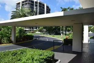2425 Presidential Way, West Palm Beach, FL 33401 - Photo 21