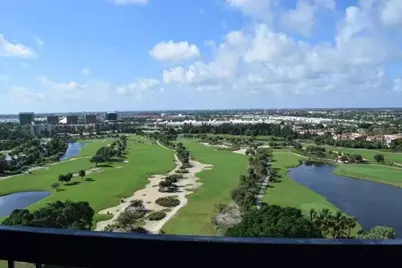 2425 Presidential Way #1905, West Palm Beach, FL 33401 - Photo 15