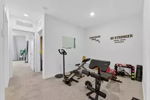 527 NW 17th St, Fort Lauderdale, FL 33311 - Photo 9
