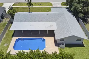 12890 Guilford Cir, Wellington, FL 33414 - Photo 71