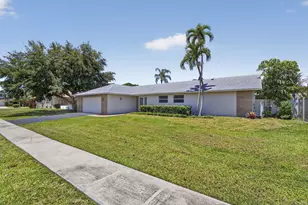 12890 Guilford Cir, Wellington, FL 33414 - Photo 3