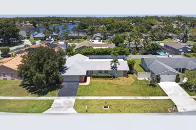 12890 Guilford Circle, Wellington, FL 33414 - Photo 57