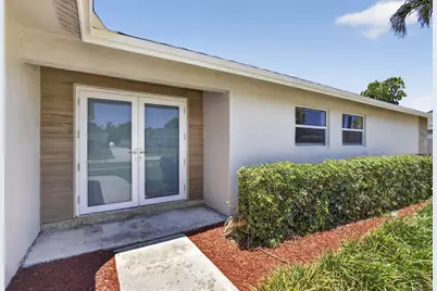 12890 Guilford Circle, Wellington, FL 33414 - Photo 9