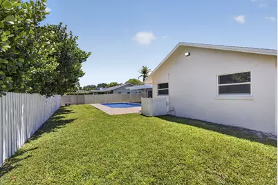 12890 Guilford Circle, Wellington, FL 33414 - Photo 55