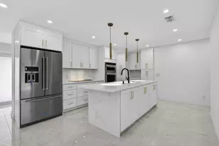 12890 Guilford Cir, Wellington, FL 33414 - Photo 15
