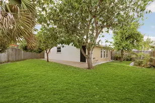 3814 Van Cott Cir, West Palm Beach, FL 33403 - Photo 19