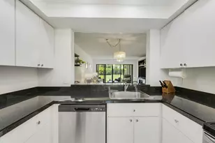 5121 Oakhill Ln, Delray Beach, FL 33484 - Photo 9