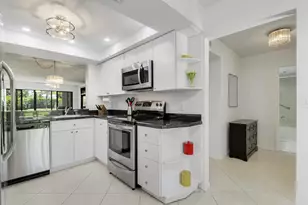 5121 Oakhill Ln, Delray Beach, FL 33484 - Photo 5