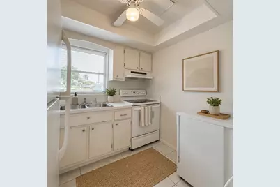 2911 Ashley Dr #J, West Palm Beach, FL 33415 - Photo 3