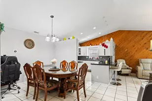 8620 NW 48th St, Lauderhill, FL 33351 - Photo 5