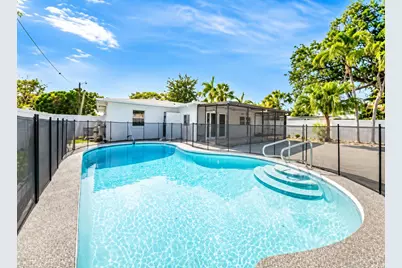 1721 N 16th Court, Hollywood, FL 33020 - Photo 3