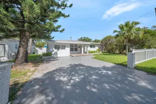 1721 N 16th Ct, Hollywood, FL 33020 - Photo 3