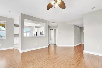 11037 Legacy Boulevard #302, Palm Beach Gardens, FL 33410 - Photo 5