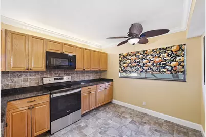 15301 Pembridge Avenue #44, Delray Beach, FL 33484 - Photo 5