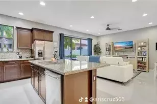 20908 NW 1st Dr, Pembroke Pines, FL 33029 - Photo 17