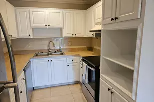 2886 E Fernley Dr Dr E, West Palm Beach, FL 33415 - Photo 9