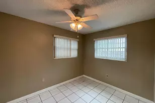 8136 NW 21st Ct, Sunrise, FL 33322 - Photo 5