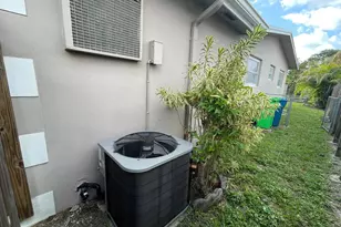 8136 NW 21st Ct, Sunrise, FL 33322 - Photo 27